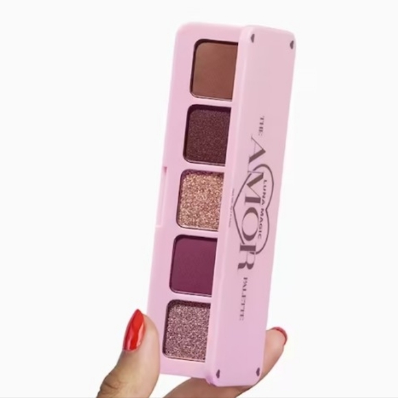 Luna Magic Other - 5 For $25 Item🌸 Luna Magic Amor Eyeshadow Palette
